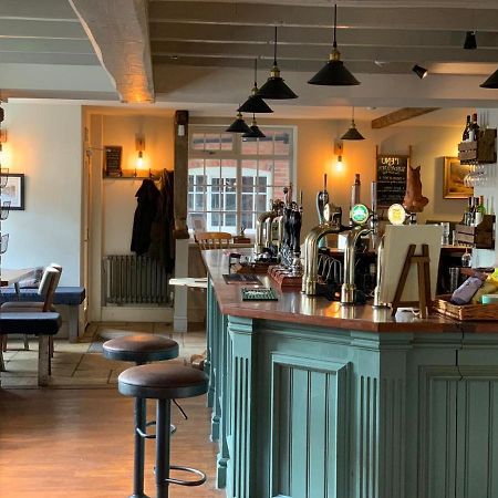 The Boot And Shoe Inn Flintham Exteriér fotografie