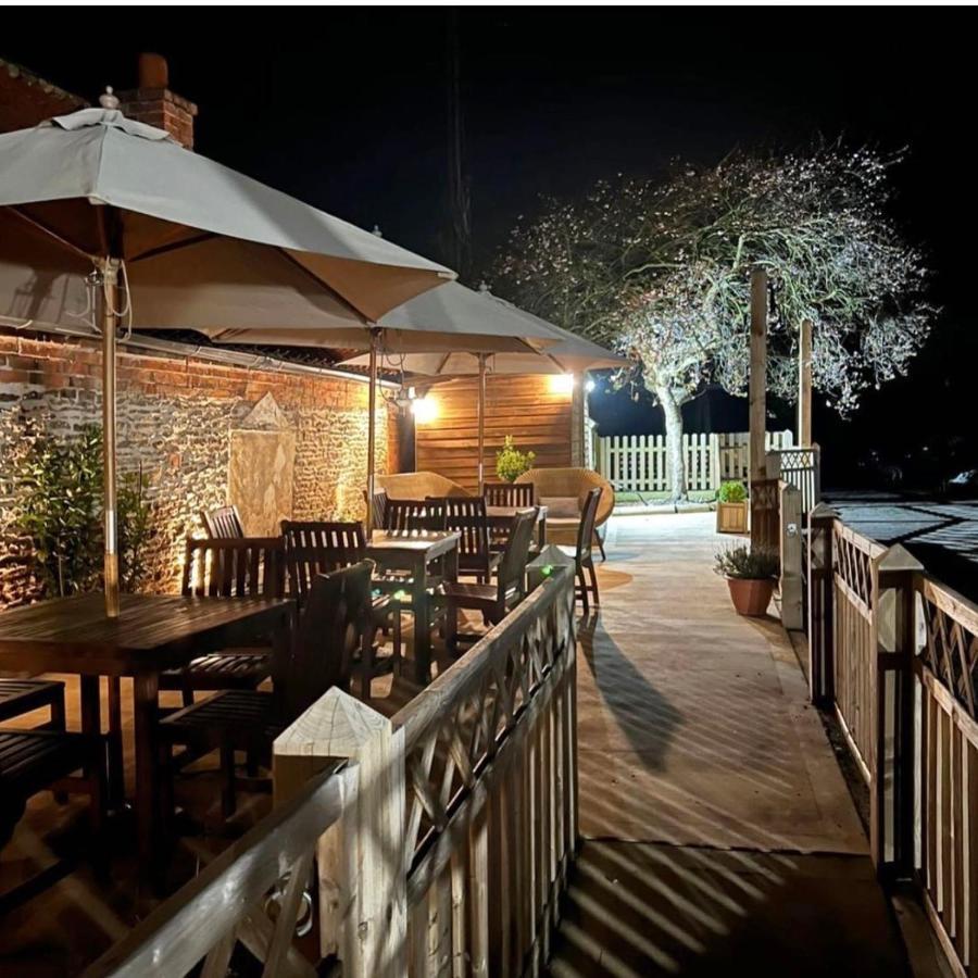 The Boot And Shoe Inn Flintham Exteriér fotografie